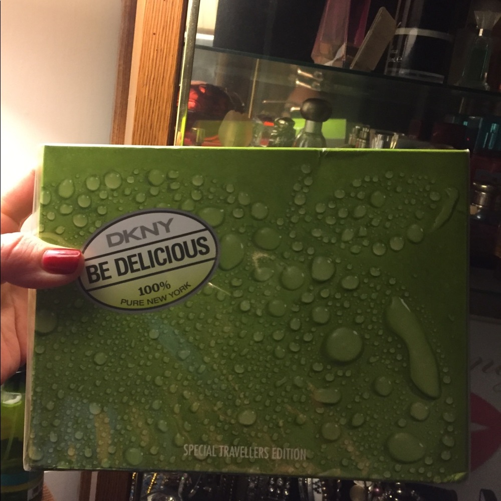 DKNY, Be Delicious, perfume, 3.4oz, gift set
